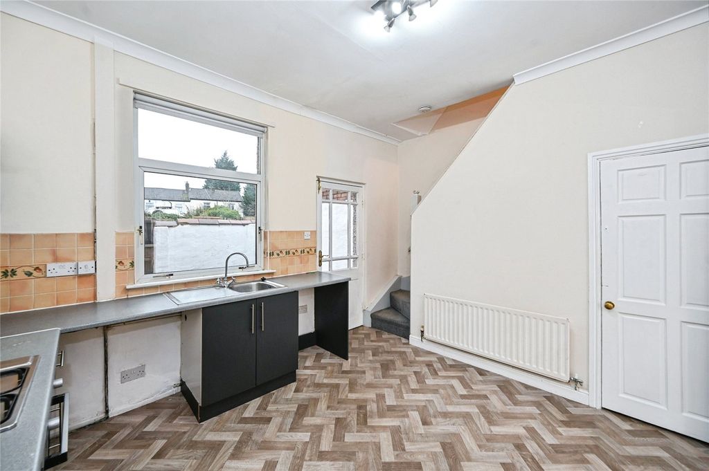 Property photo 3 of 15 Picture No. 11