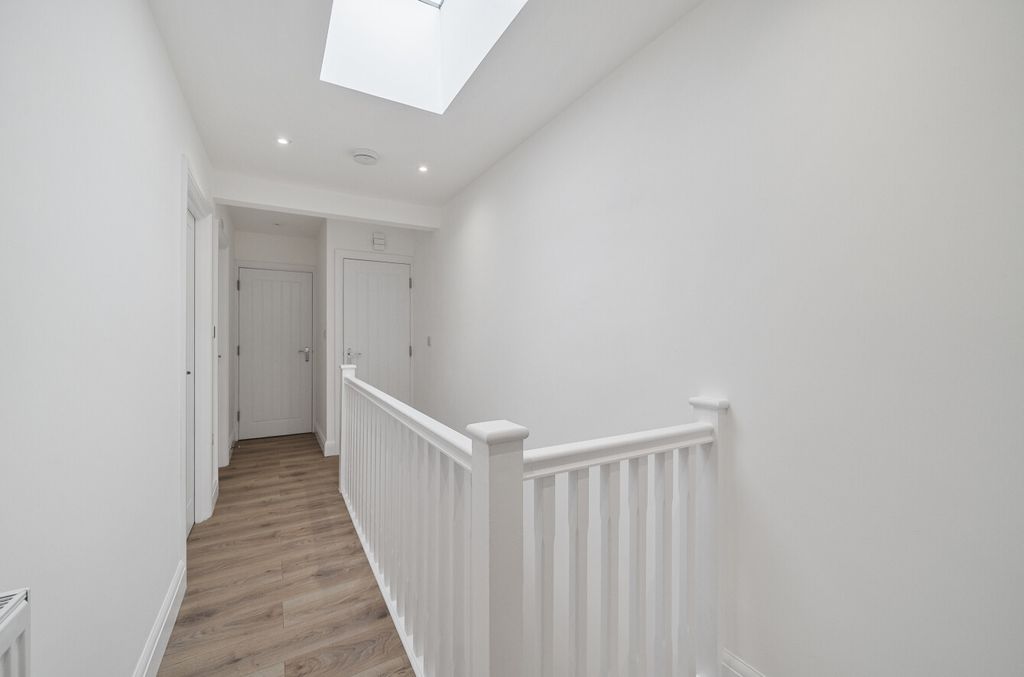 Property photo 2 of 19 1538656-6-1A17Cdd...
