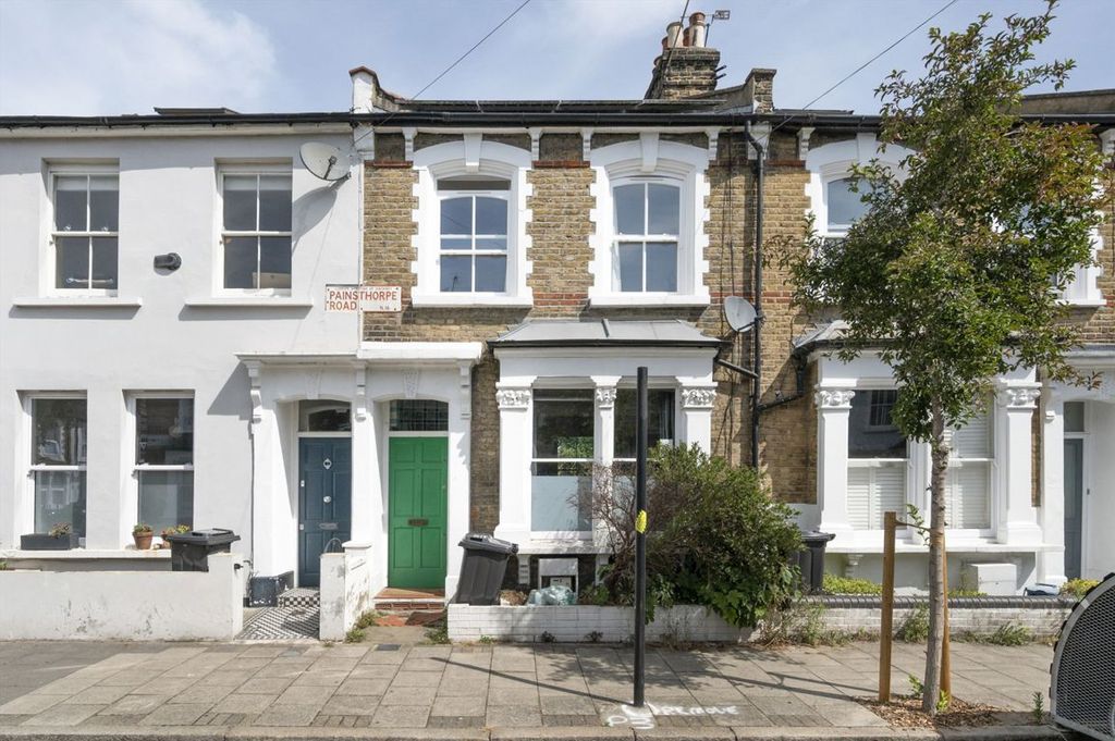 Property photo 1 of 9