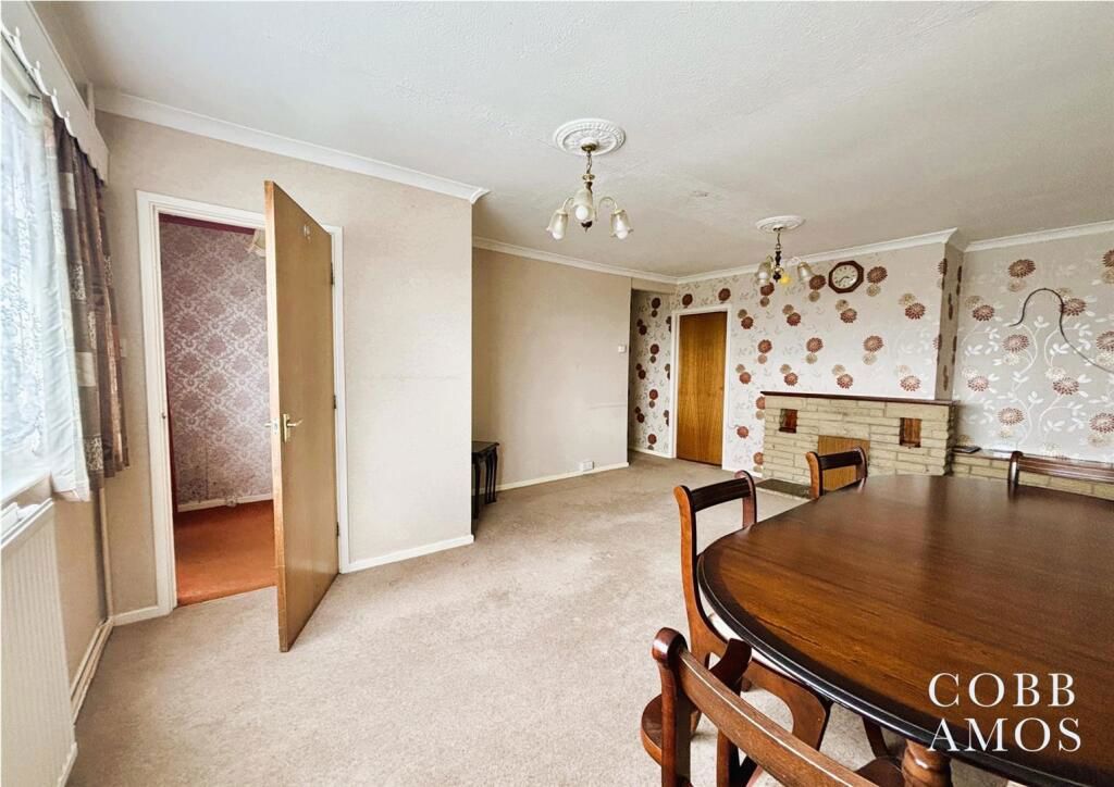 Property photo 2 of 20