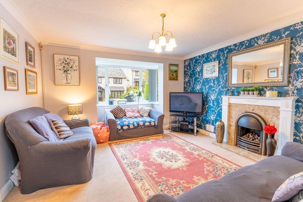 Property photo 3 of 22