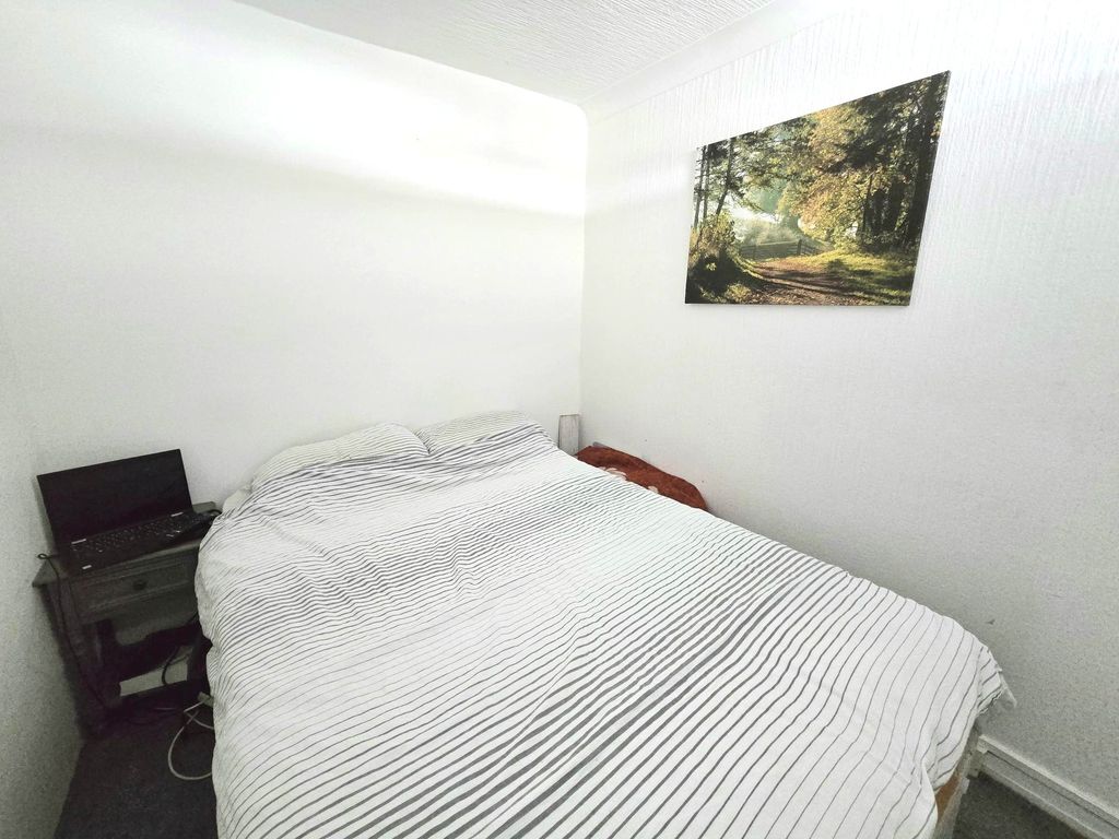 Property photo 3 of 6 Image