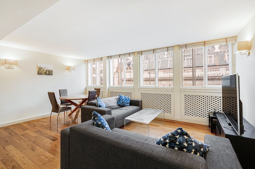 Property photo 3 of 13