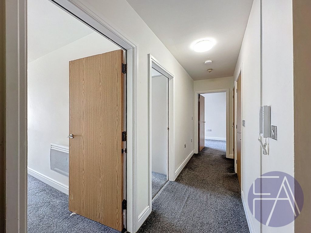 Property photo 3 of 14 4908575