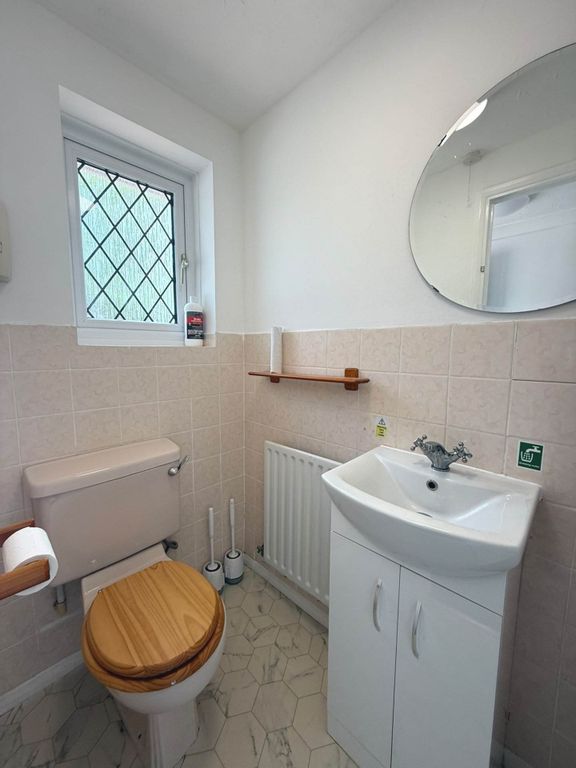 Property photo 2 of 24
