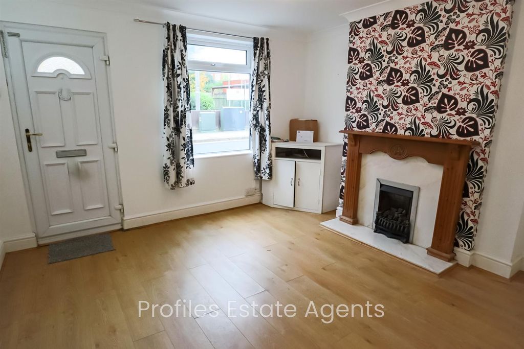 Property photo 2 of 9 2.Jpg