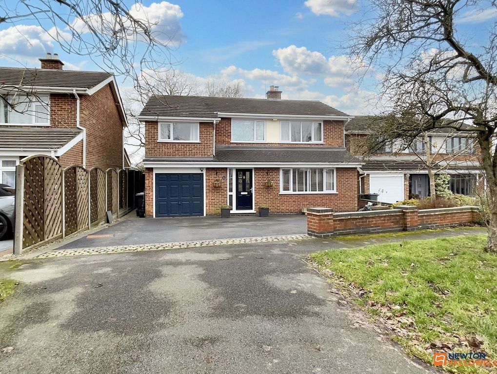 Property photo 1 of 36