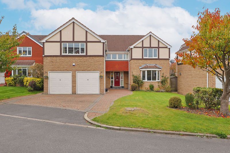 Property photo 1 of 41 Ront.