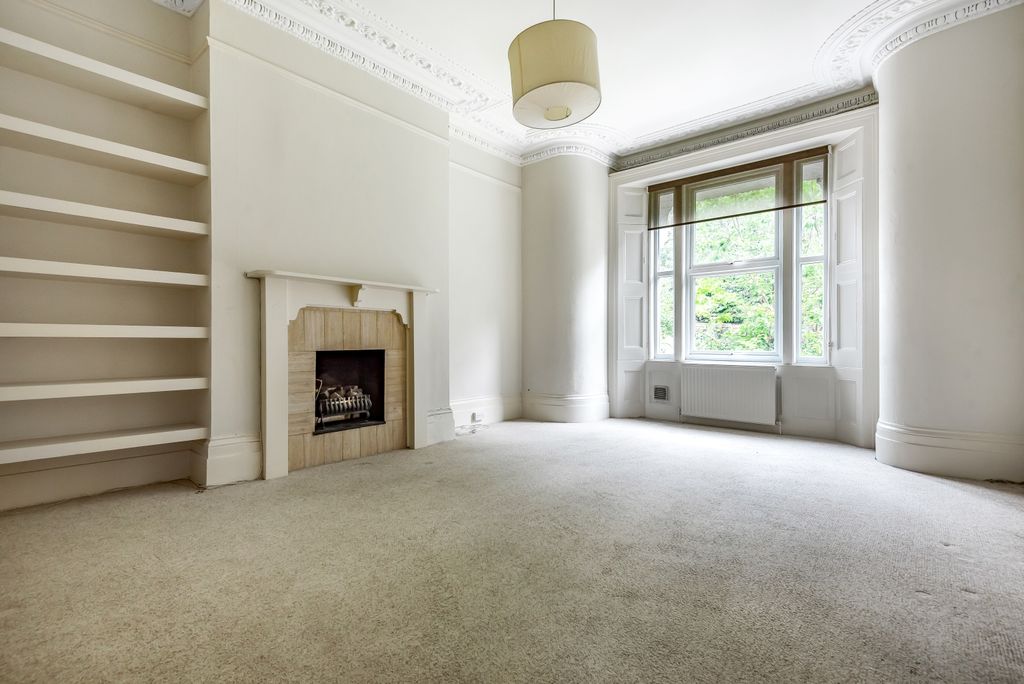 Property photo 2 of 11 769147 (3)