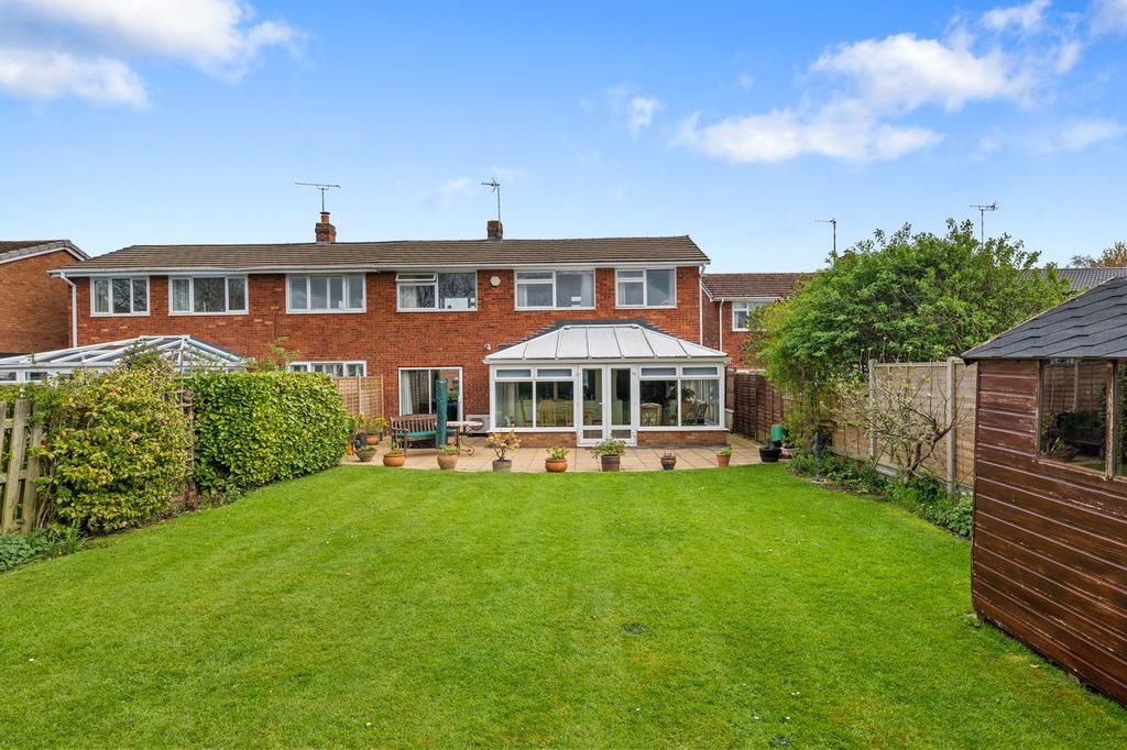 Property photo 2 of 31