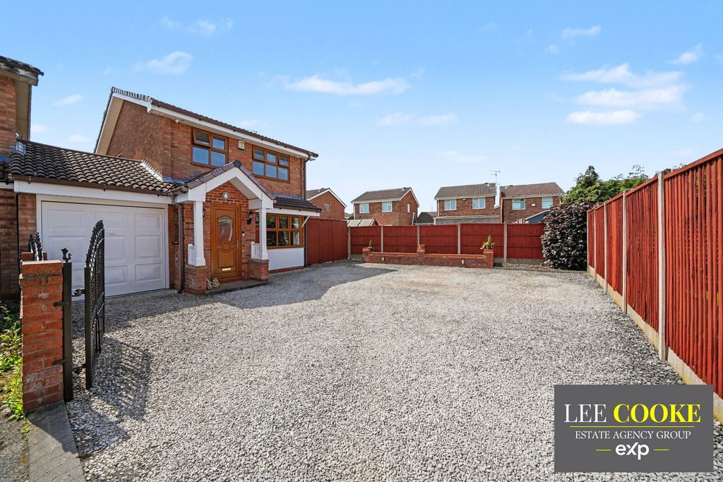 Property photo 1 of 38