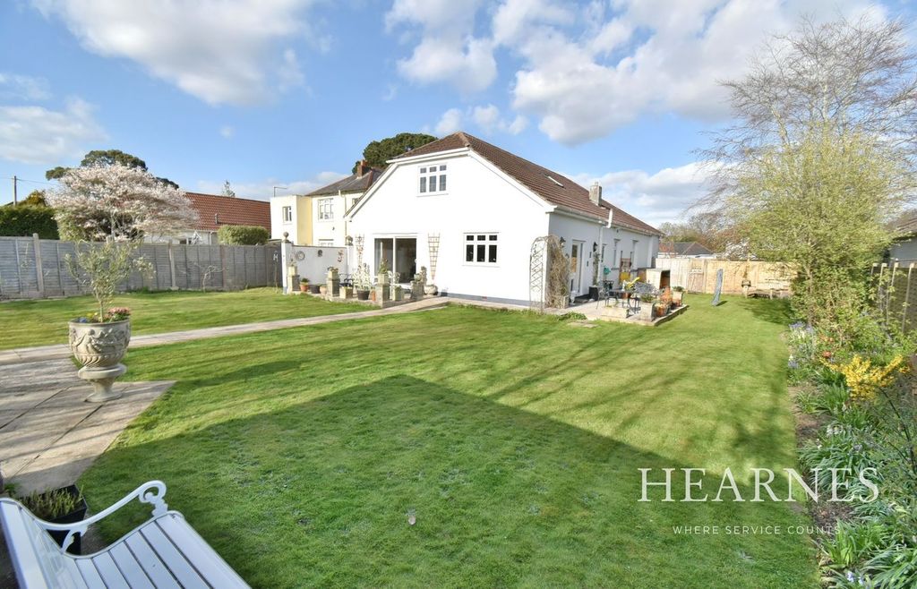 Property photo 1 of 27