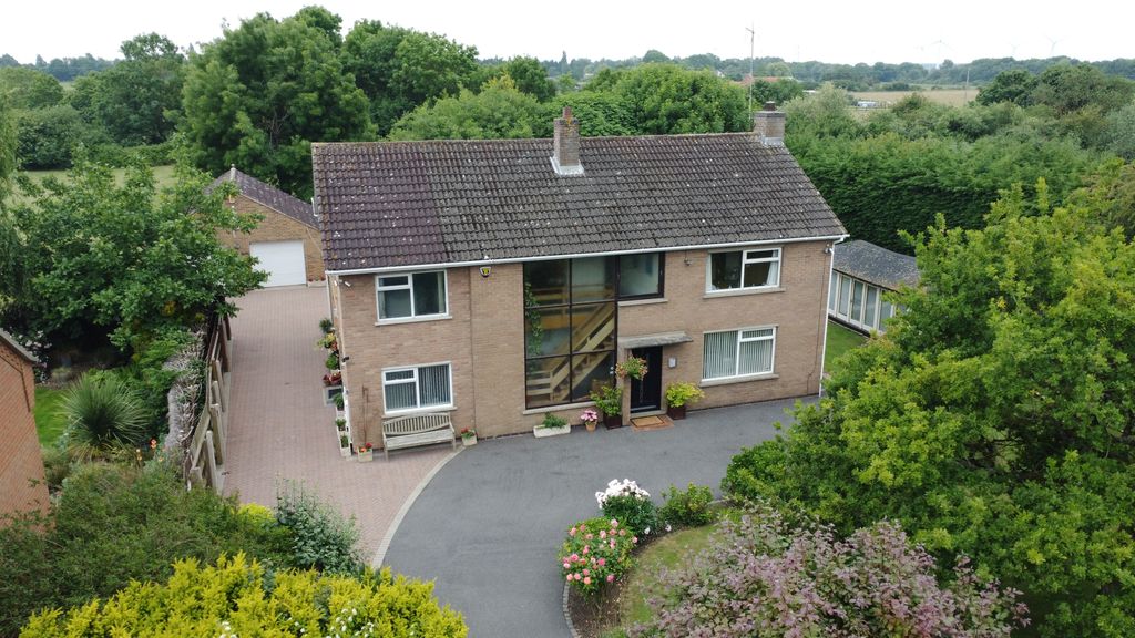 Property photo 1 of 39