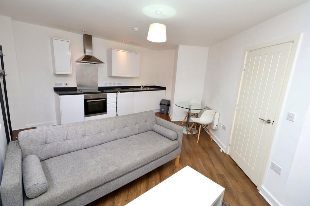 Property photo 2 of 9 3.Jpg