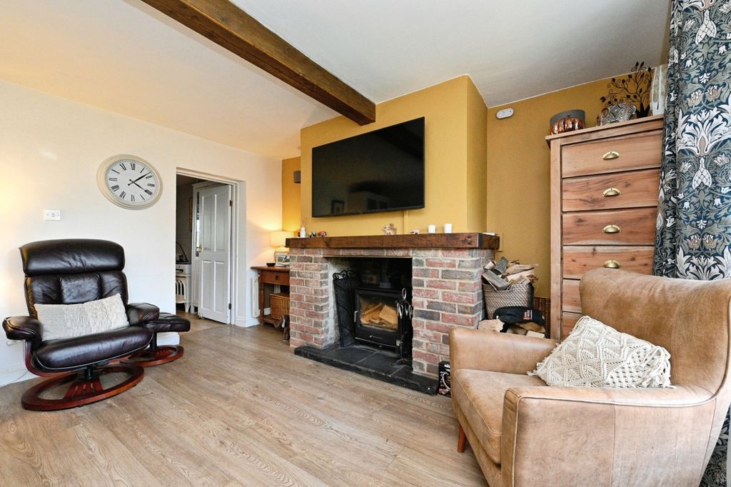 Property photo 2 of 17 Photo
