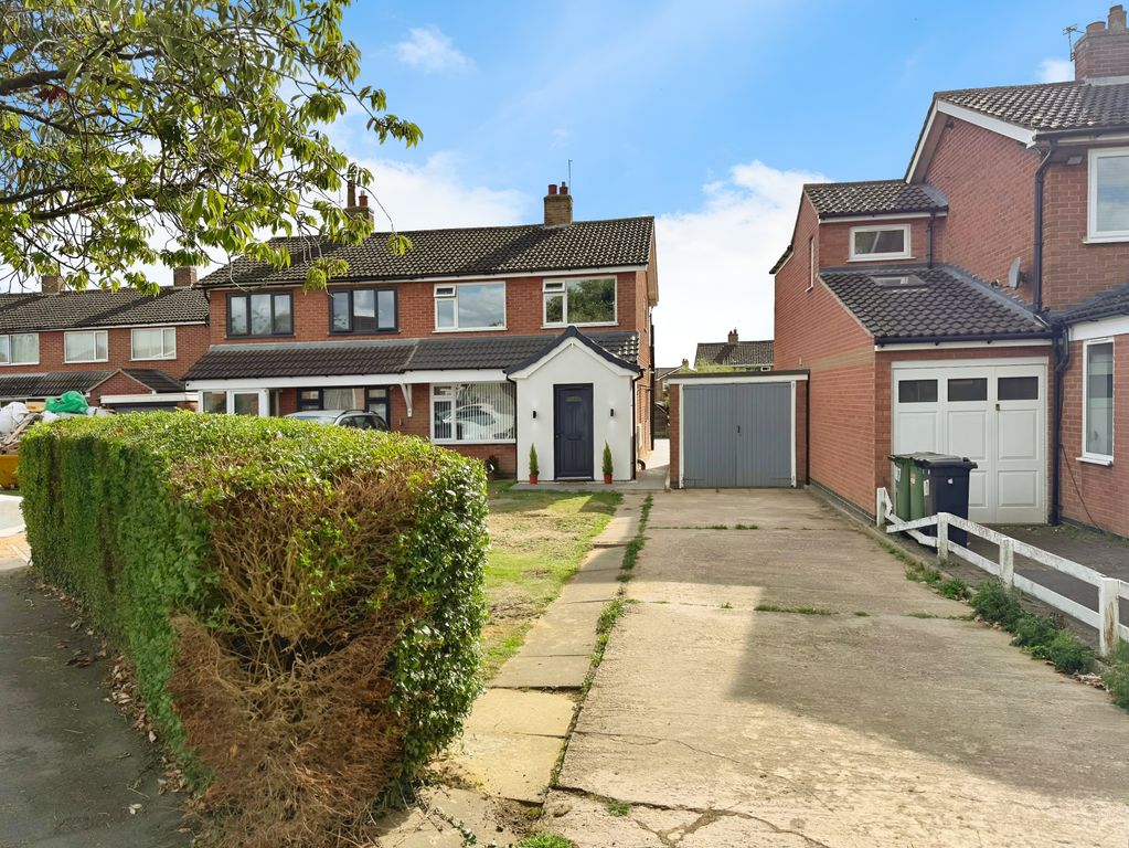 Property photo 1 of 26
