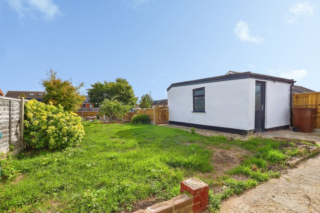 Property photo 2 of 17 Pbox-Img.Jpg