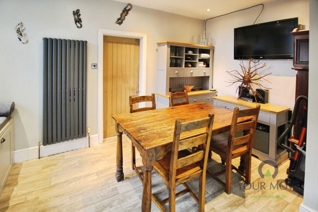 Property photo 3 of 15 Dining Room