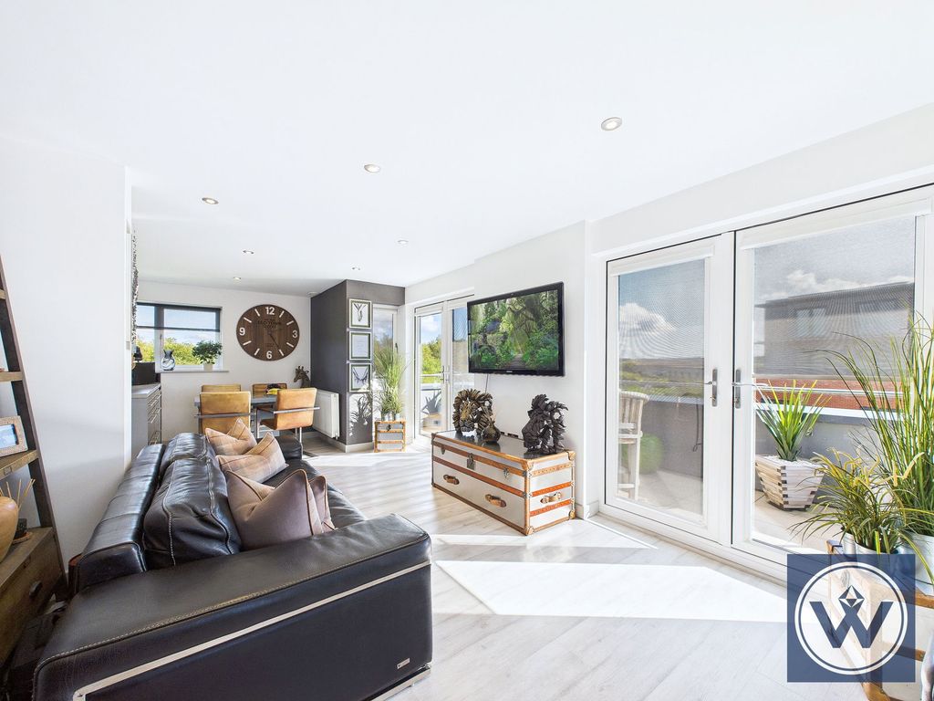 Property photo 1 of 36