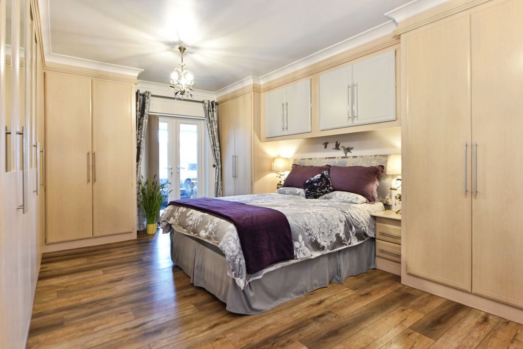 Additional image 9 of 7 bed bungalow for saleBlackshaw Lane, Royton, Oldham, Greater Manchester OL2