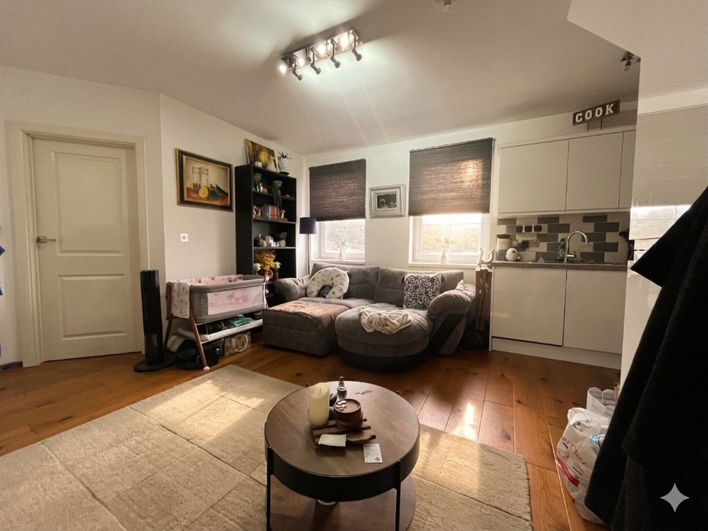 Property photo 2 of 7 4917913