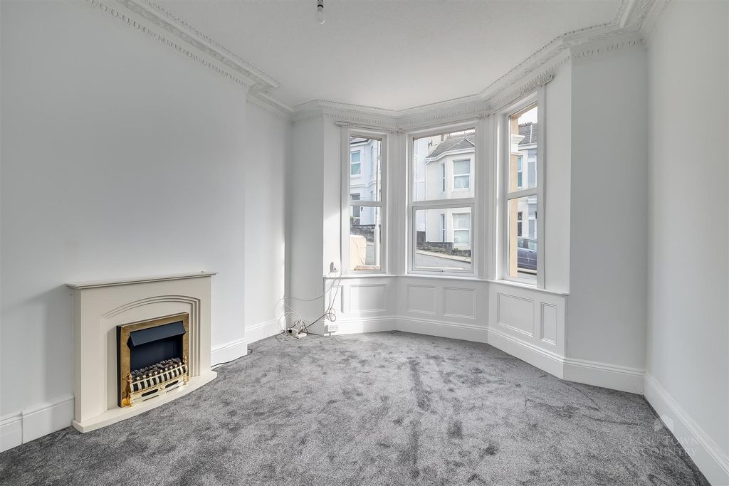 Property photo 2 of 11 0014.Jpg