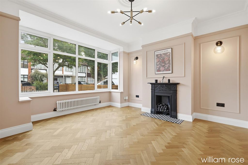 Property photo 2 of 24 15_Img_4146.Jpg