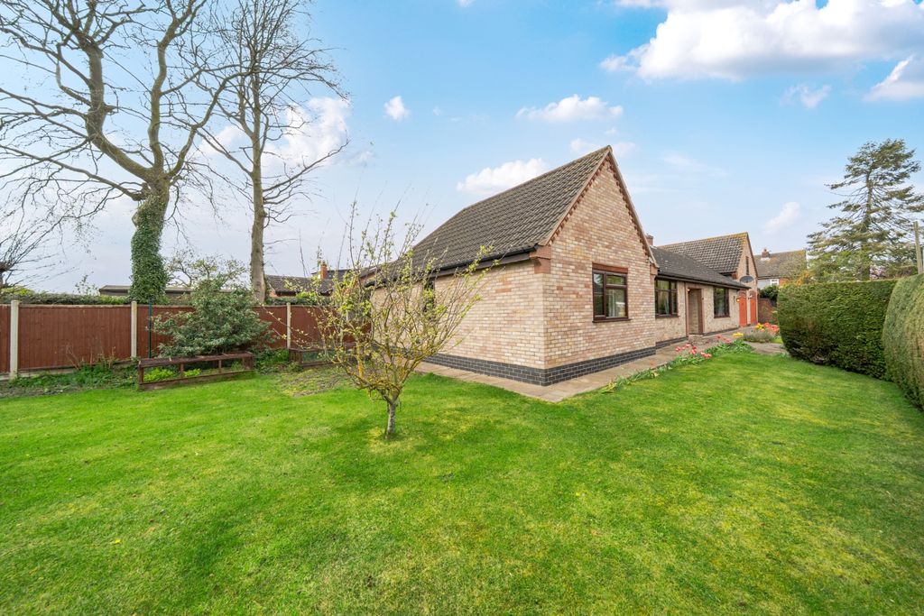 Property photo 2 of 19 1441528-14-69De716c6356E