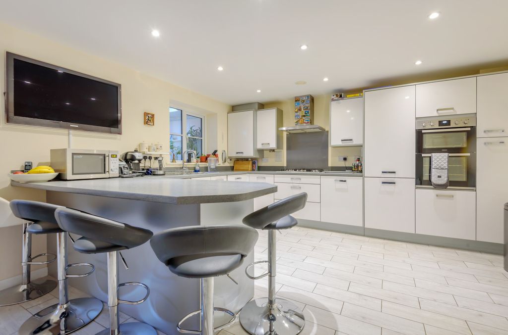 Property photo 2 of 12 790782 (14)c.Jpg