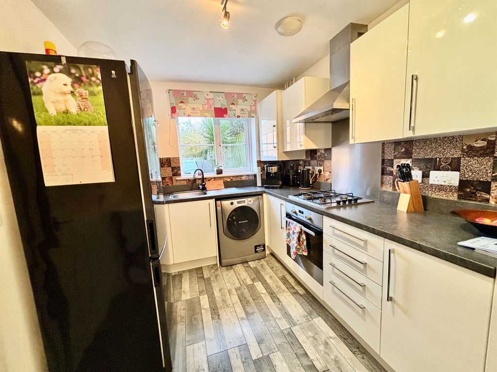 Property photo 3 of 16