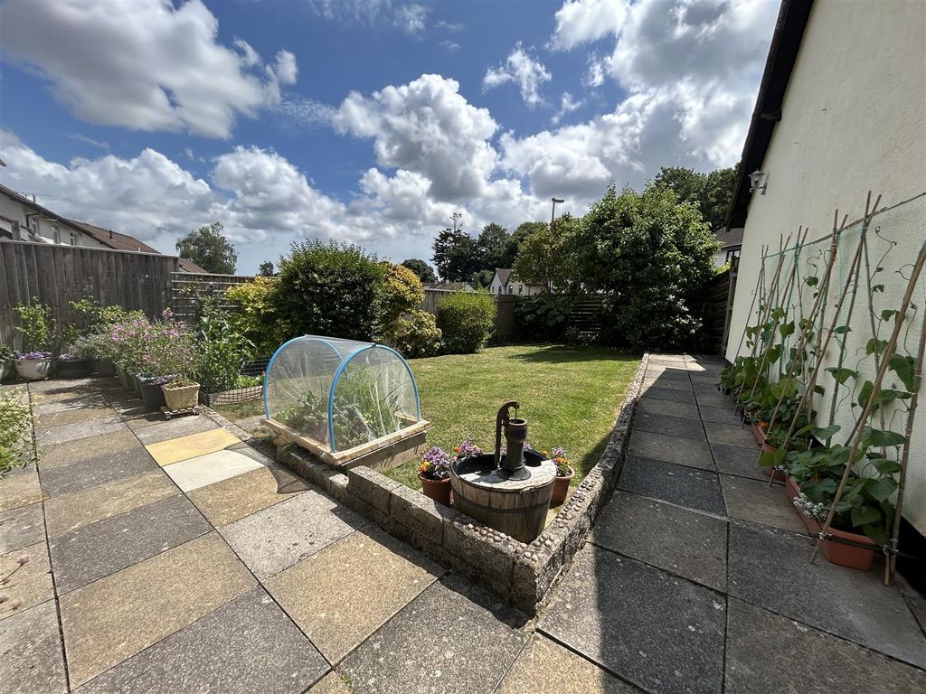 Property photo 2 of 13 Img_5335.Jpg
