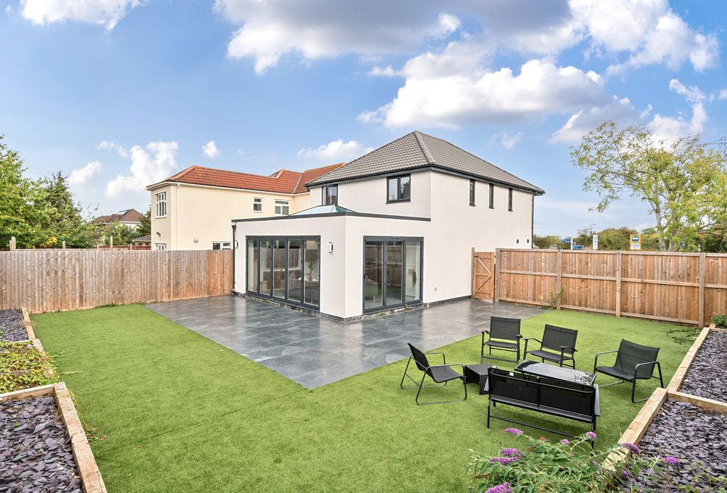 Property photo 1 of 22 1349487-2-68c01E1...