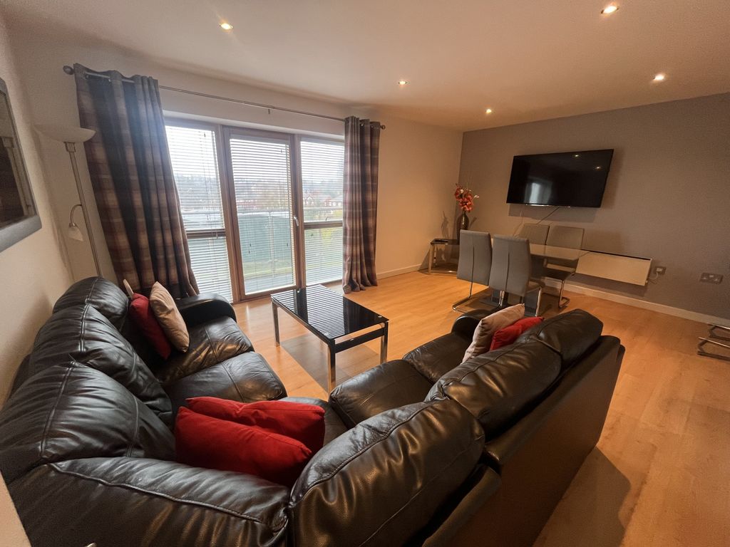 Property photo 1 of 11 2 Bed Furnished Apartment