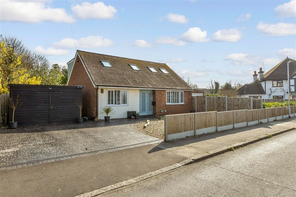 Property photo 1 of 16 Front1..(Web)