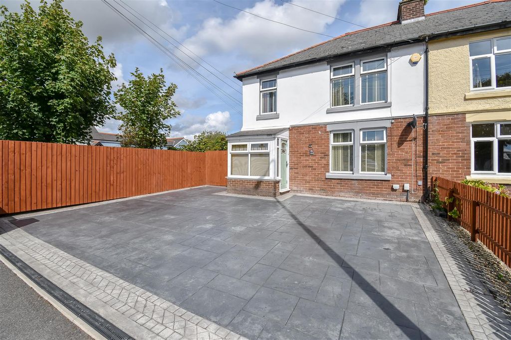 Property photo 1 of 23 Front