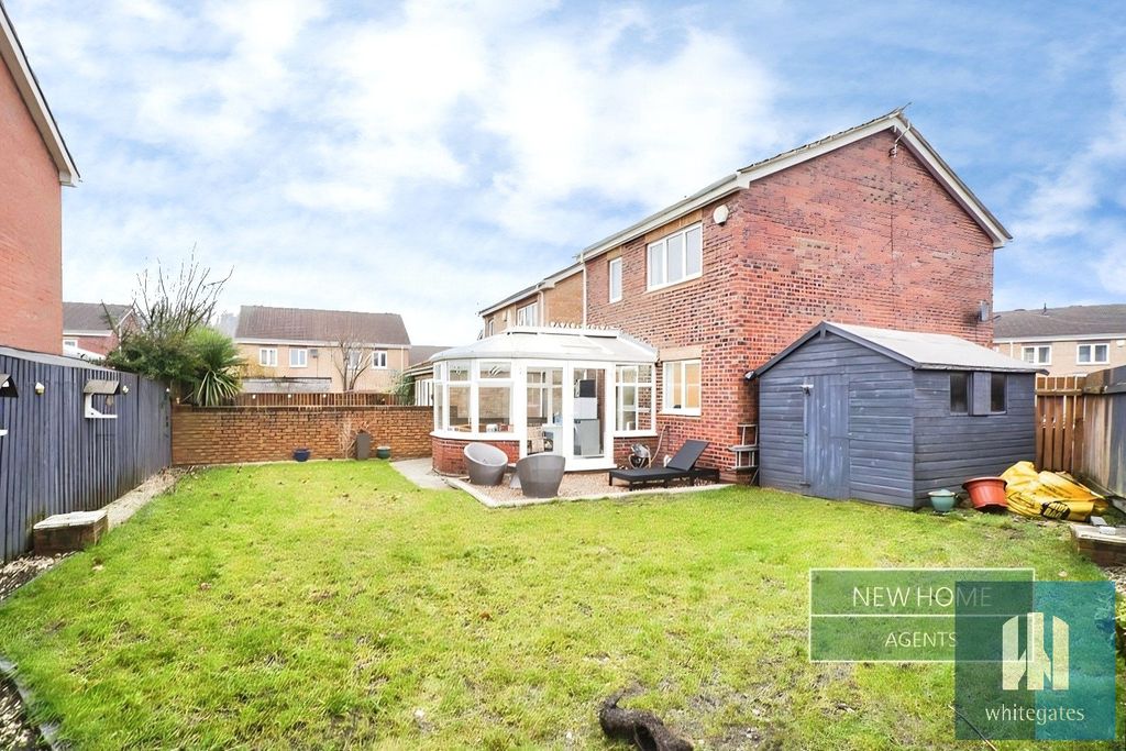 Property photo 2 of 19 Picture No. 21