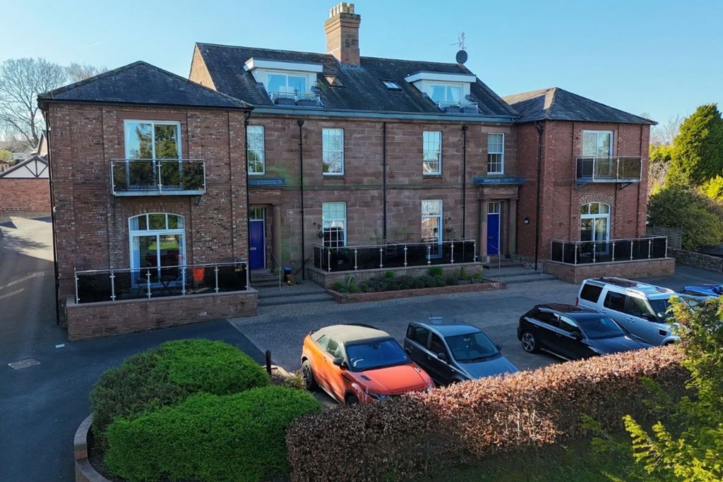 Property photo 1 of 15 Lime House