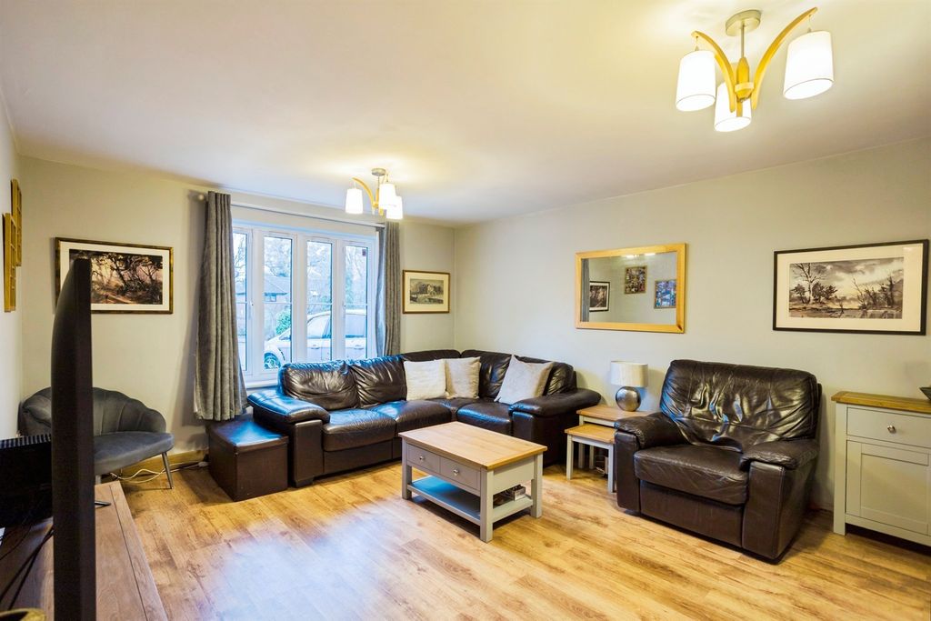 Property photo 3 of 23