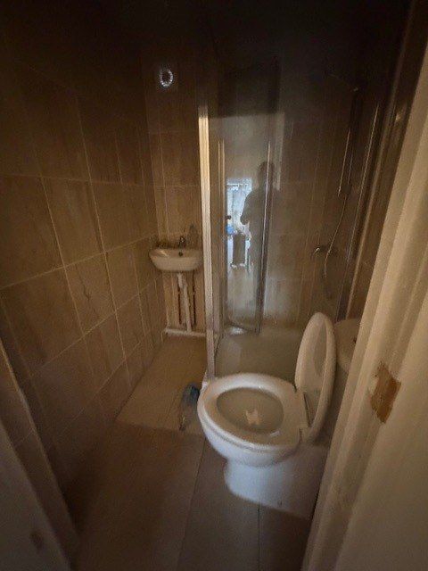 Property photo 3 of 5 Gallery