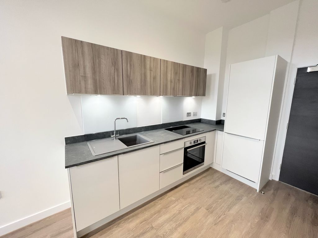 Property photo 3 of 6