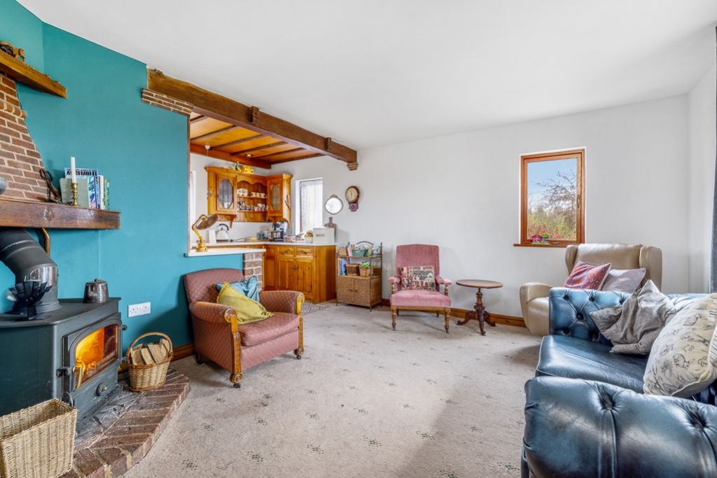 Property photo 2 of 33 Railway Cottage (Boston)-18