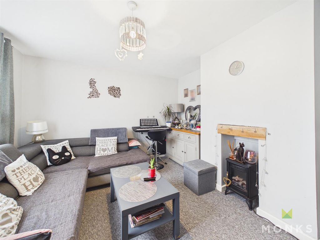 Property photo 2 of 14 Cam01520G0-Pr0369-Still022.Jpg