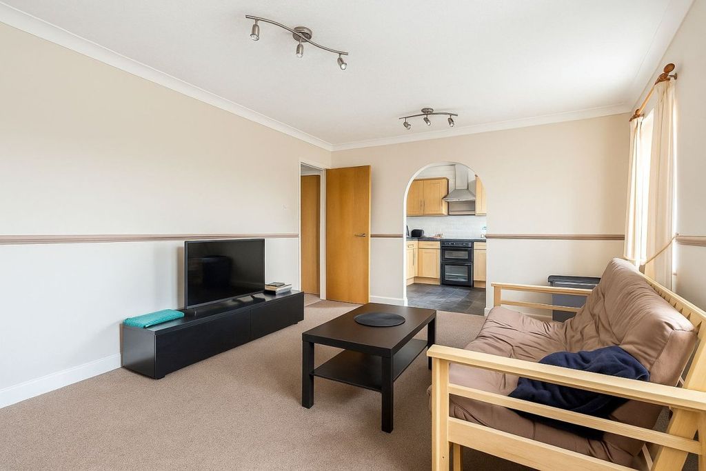 Property photo 3 of 6