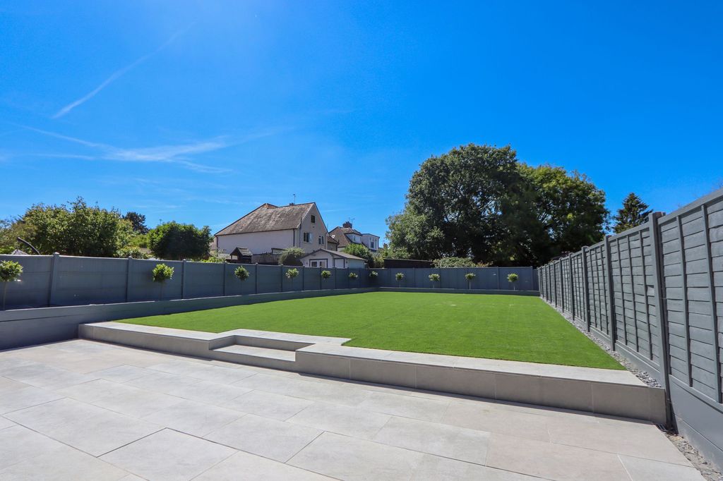 Property photo 2 of 16