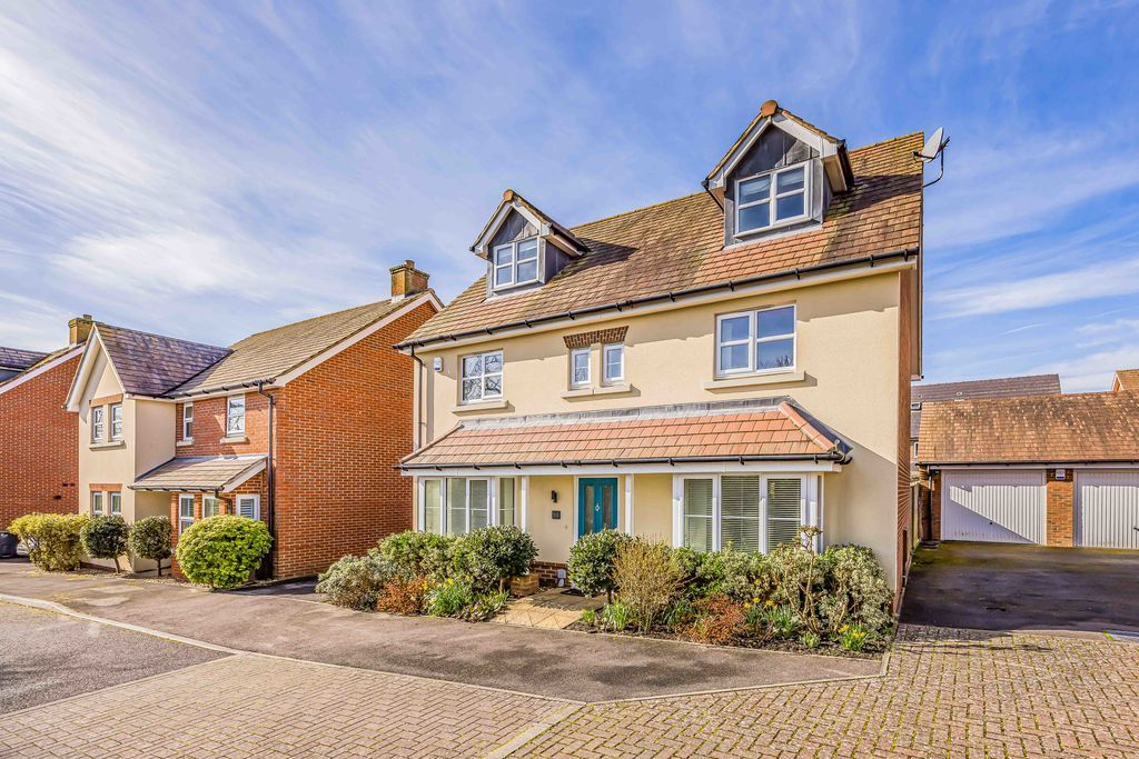 Property photo 1 of 36 Photo 38