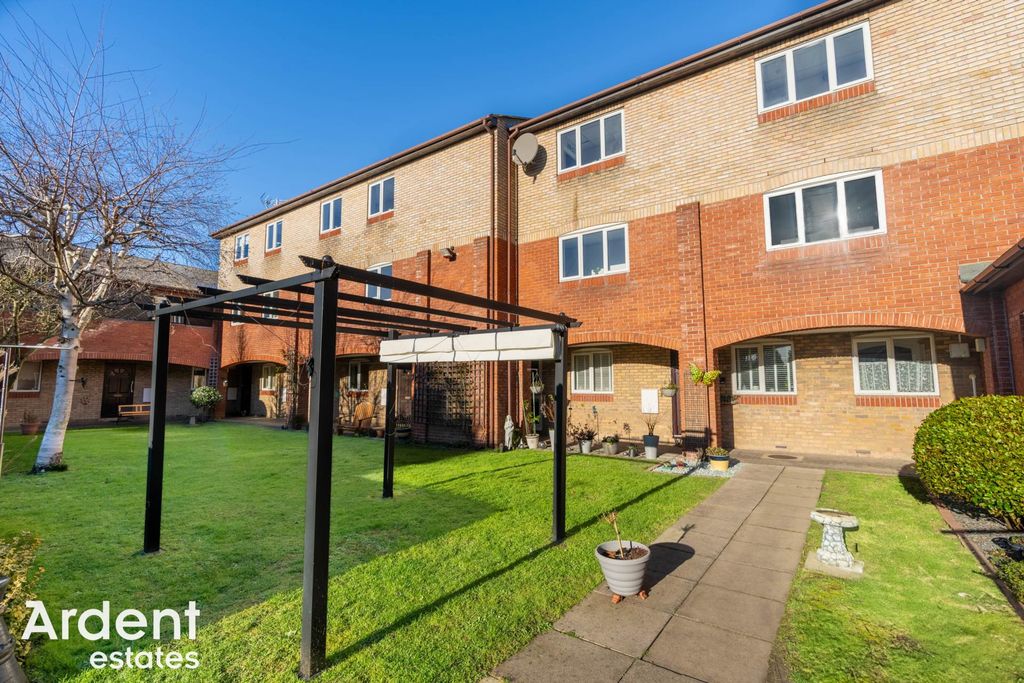 Property photo 1 of 13