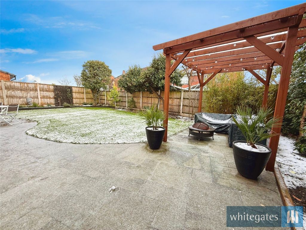 Property photo 2 of 36 Picture No. 18