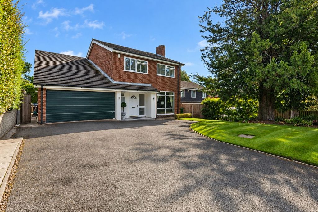 Property photo 1 of 25