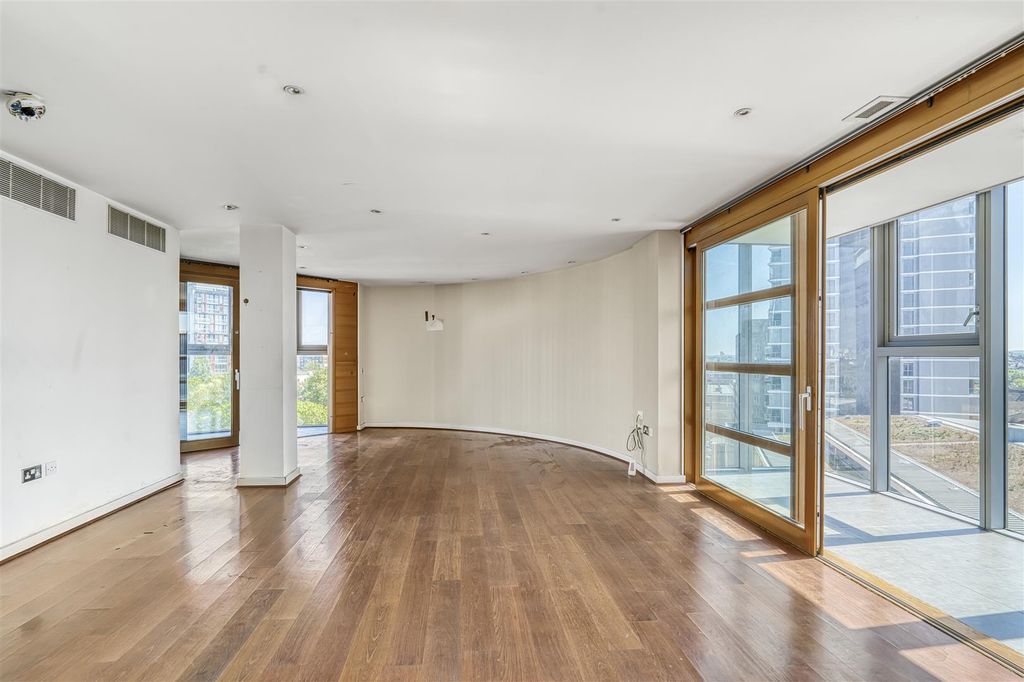Property photo 1 of 10 Reception, Falcon Wharf, Eden Harper Sw11