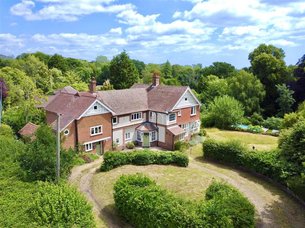 Property photo 1 of 35